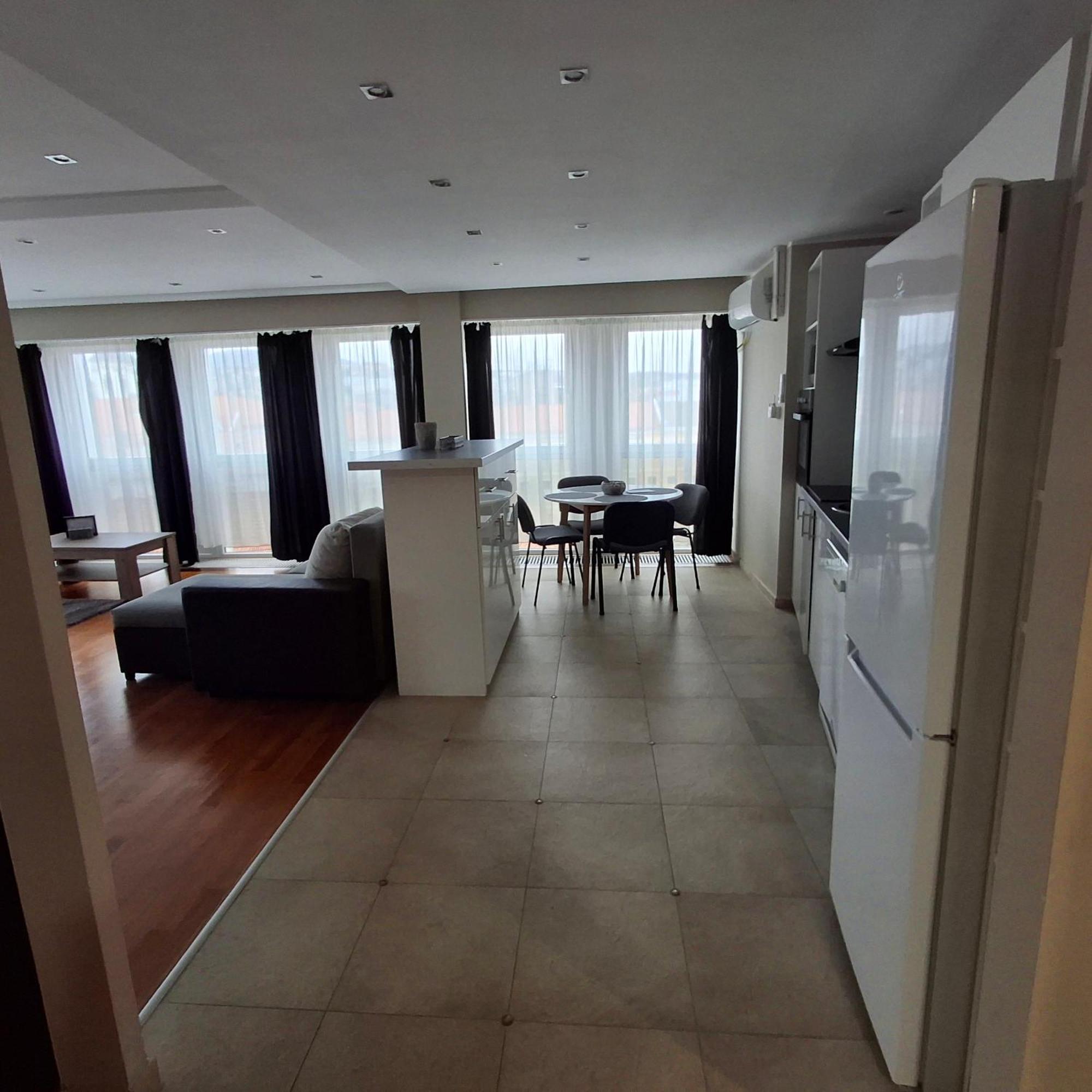Unicorniselit Apartmanok Eger Luaran gambar