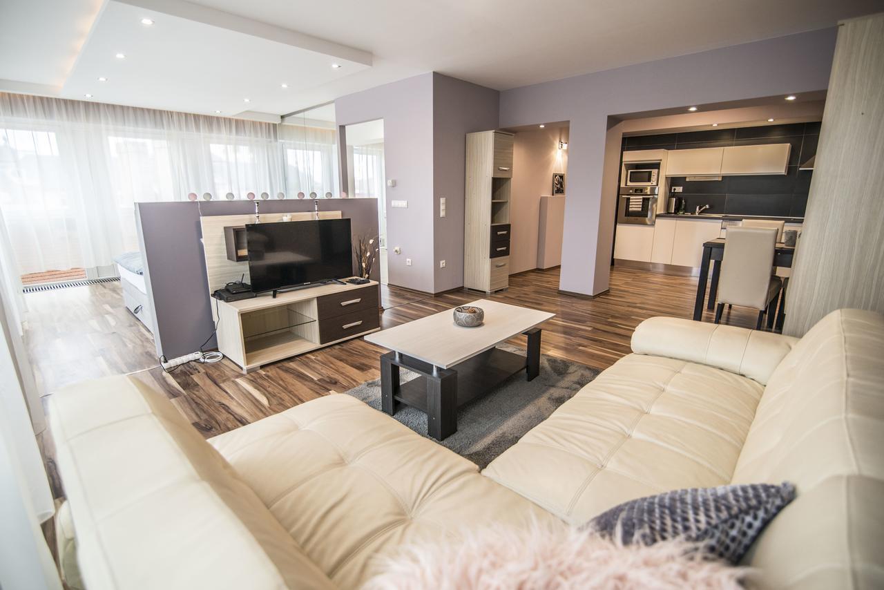 Unicorniselit Apartmanok Eger Luaran gambar